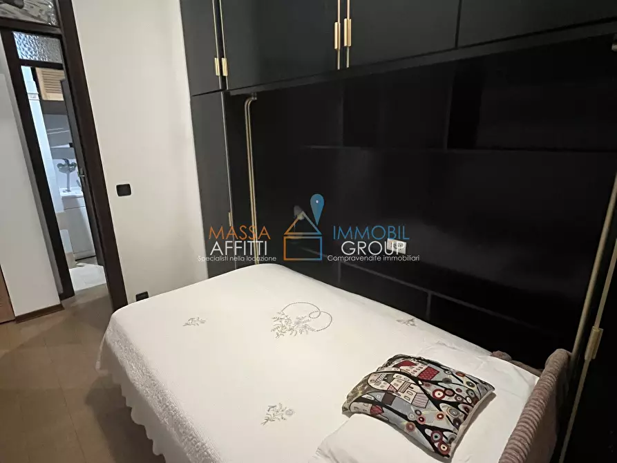 Immagine 17 di Trilocale in affitto  in Viale Roma 45 a Massa