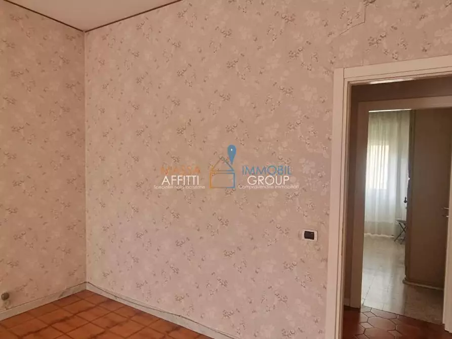 Immagine 8 di Quadrilocale in vendita  in Via Montia 6 a Carrara