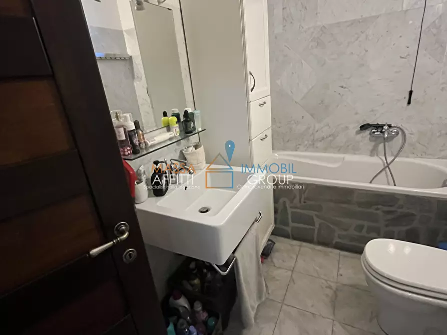 Immagine 17 di Casa indipendente in vendita  in Viale Stazione 45 a Massa