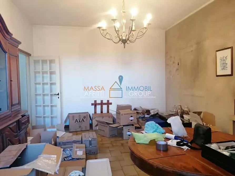 Immagine 17 di Pentalocale in vendita  in Via Benedetto Croce 157 a Massa
