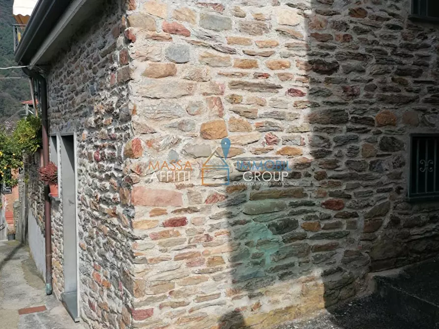 Immagine 23 di Villetta a schiera in vendita  in Via Bergiola 109 a Massa