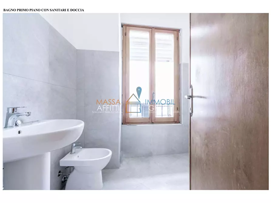 Immagine 14 di Palazzo in affitto  in Via Cairoli 30 a Massa