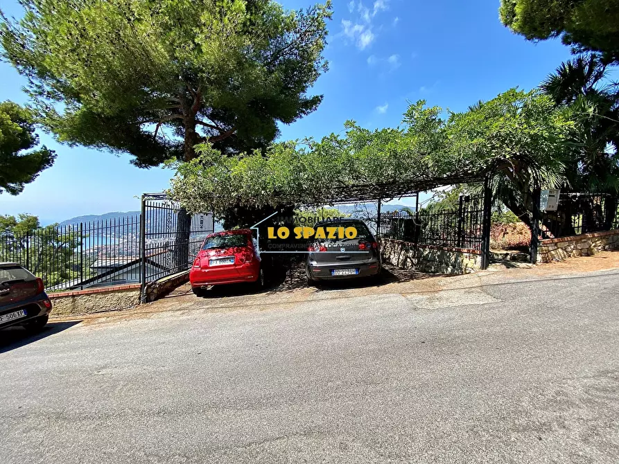 Immagine 51 di Quadrilocale in vendita  in Via Soprana 21 a Andora