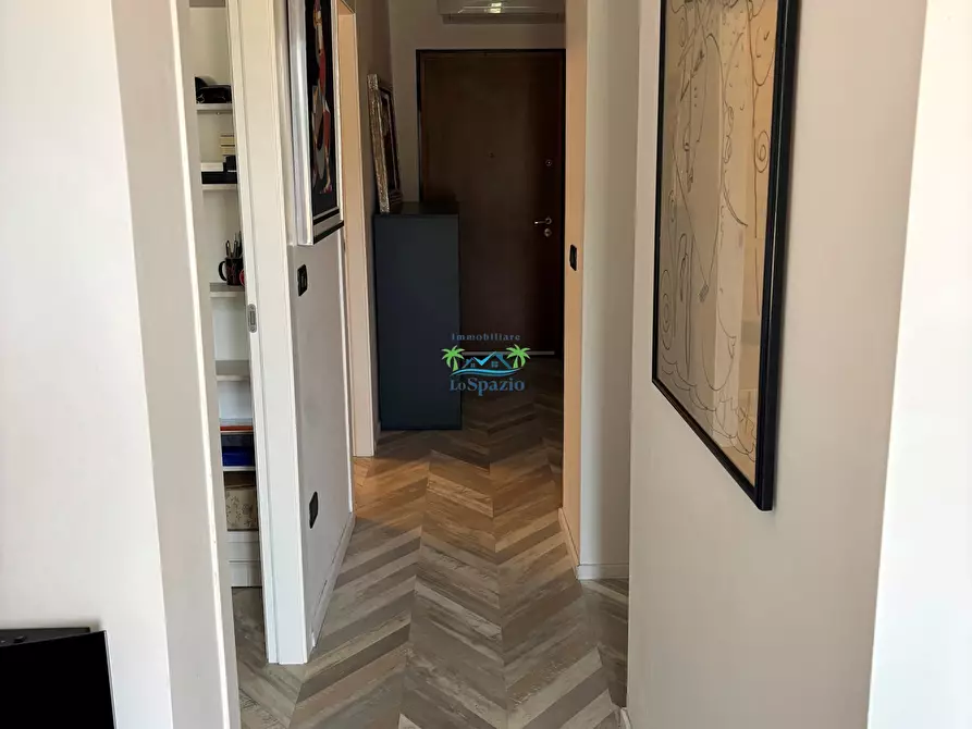 Immagine 11 di Trilocale in vendita  in strada della colla 50 a Andora