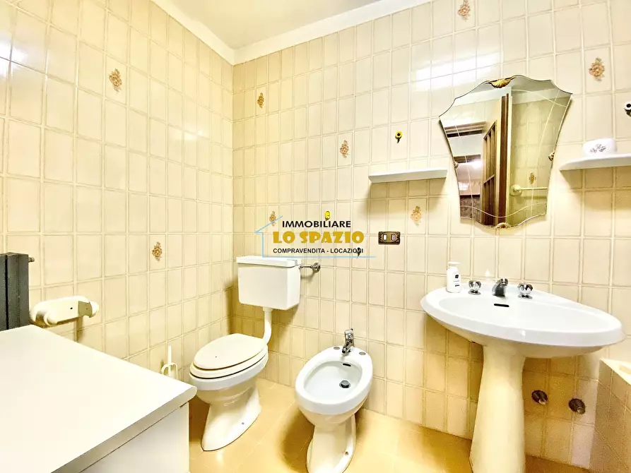 Immagine 46 di Villa in vendita  in via soprana 21 a Andora