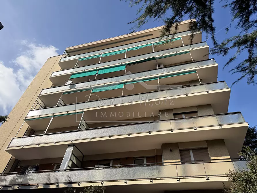 Immagine 21 di Pentalocale in vendita  a Savona