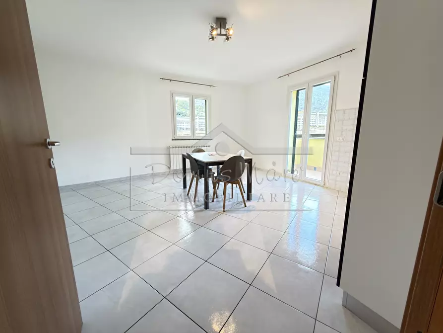 Immagine 4 di Trilocale in vendita  a Pietra Ligure