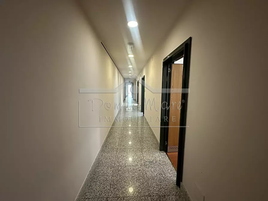 Immagine 22 di Ufficio in affitto  in via bartolomeo guidobono 137 r a Savona