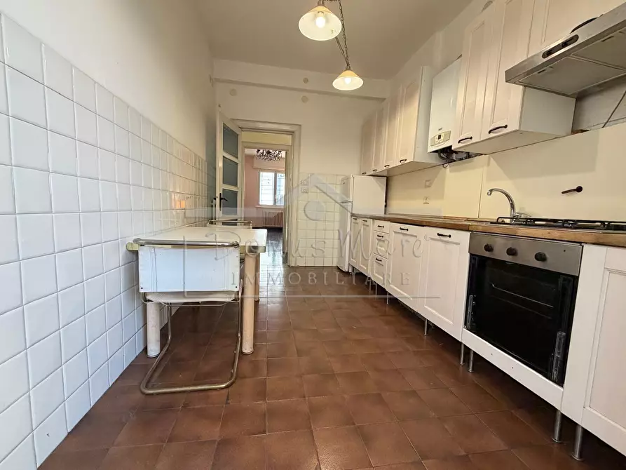 Immagine 24 di Pentalocale in vendita  in Via Orefici 3 a Savona