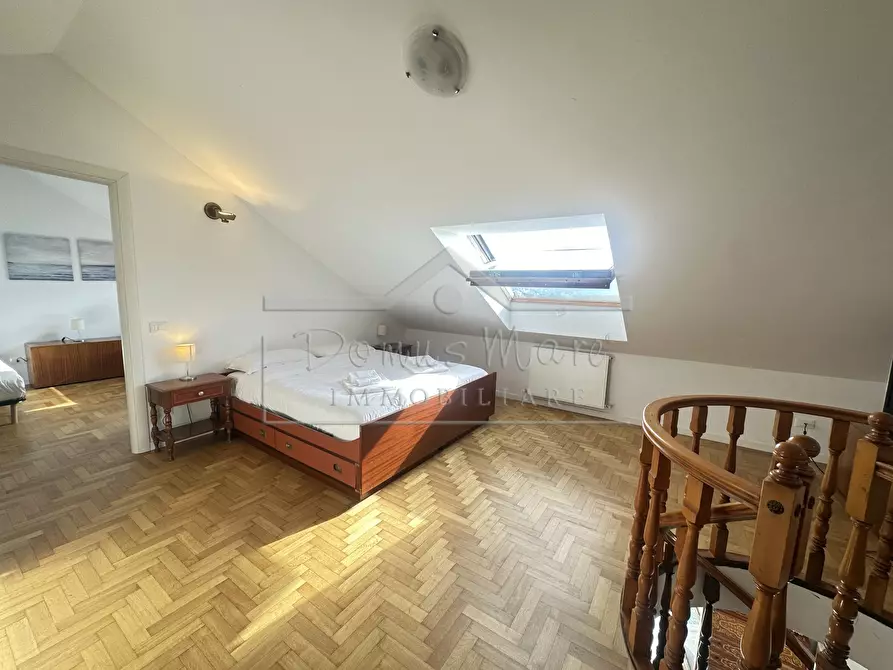 Immagine 37 di Casa indipendente in vendita  in Salvo D'Acquisto 70 a Recco