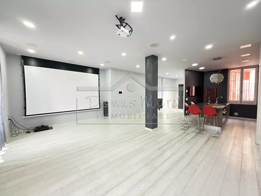 Immagine 8 di Attico in vendita  in Corso Italia 13 a Savona