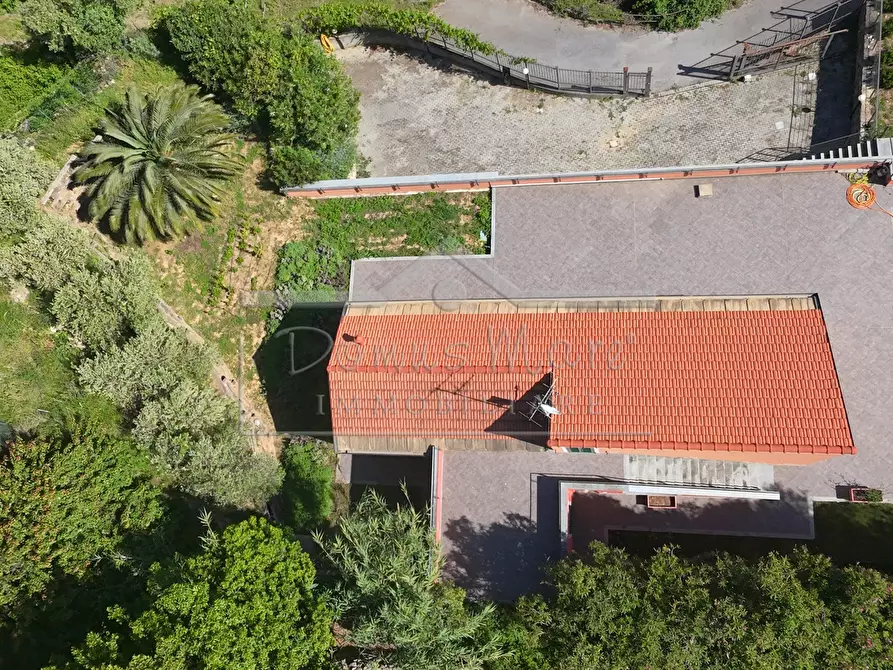 Immagine 43 di Villa in vendita  in Via Laiolo 50 a Spotorno