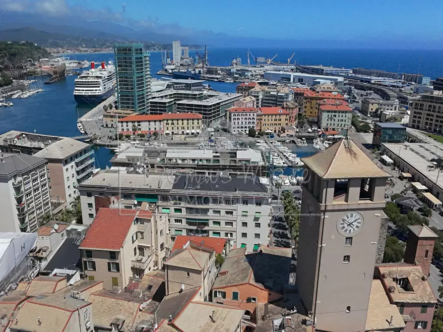 Immagine 4 di Pentalocale in vendita  in Via Orefici 3 a Savona