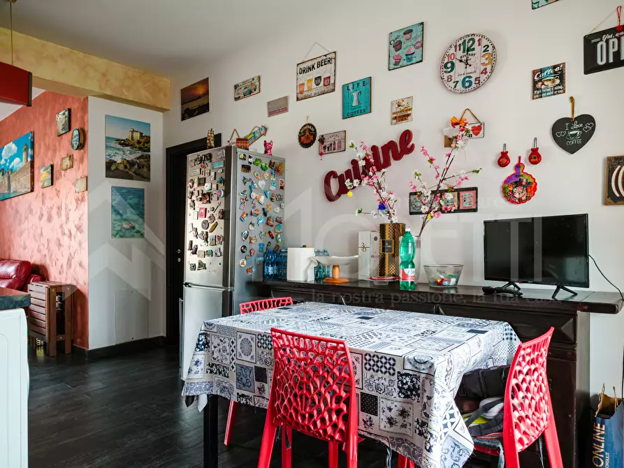 Immagine 44 di Pentalocale in vendita  in Via dell'Alloro a Livorno