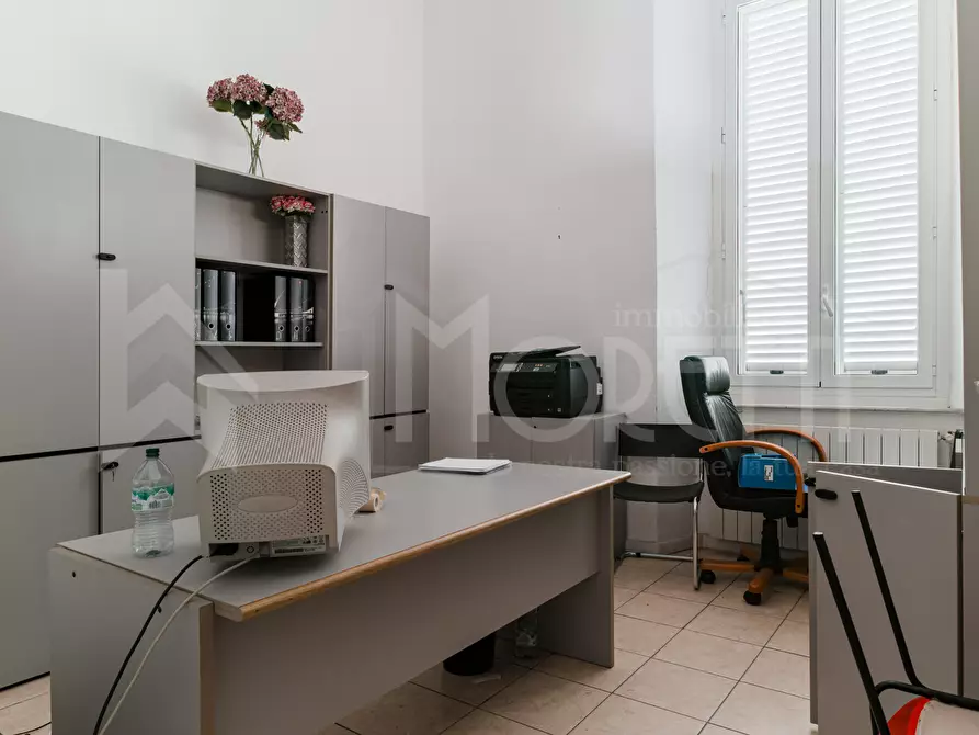 Immagine 14 di Pentalocale in vendita  in Corso Giuseppe Mazzini a Livorno