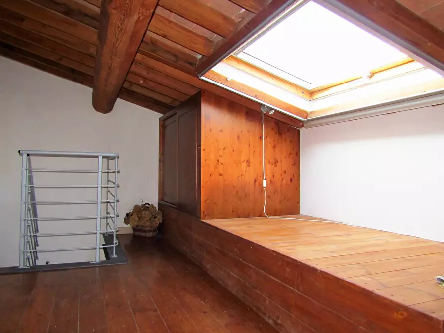 Immagine 15 di Trilocale in vendita  in Via Orcianese 6 6 a Collesalvetti