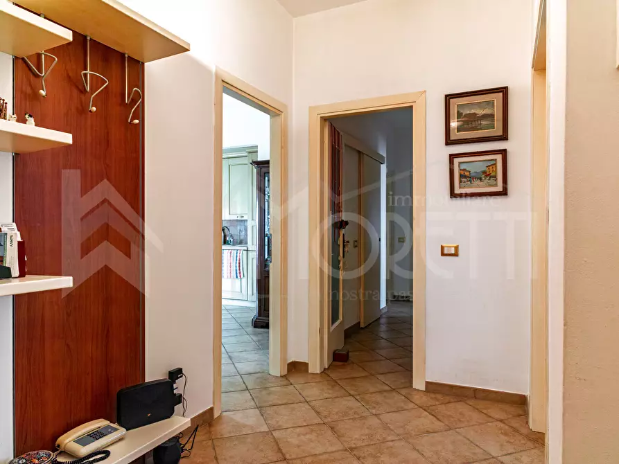 Immagine 11 di Quadrilocale in vendita  in Via San Jacopo In Acquaviva a Livorno