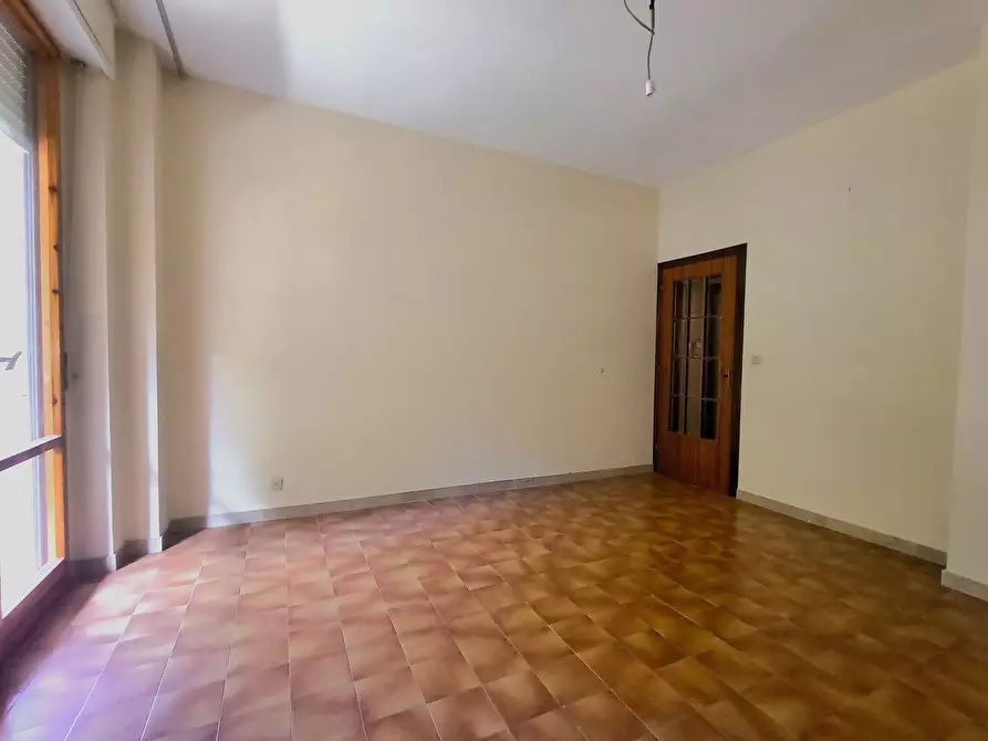 Immagine 4 di Pentalocale in vendita  in Via Ludovico Antonio Muratori a Livorno