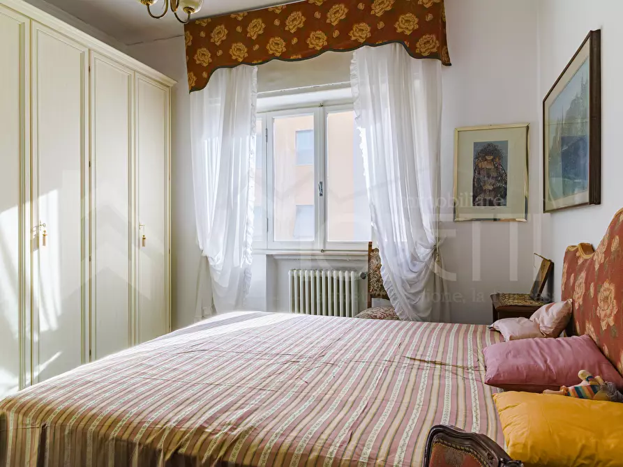 Immagine 28 di Pentalocale in vendita  in Viale Fabbricotti a Livorno