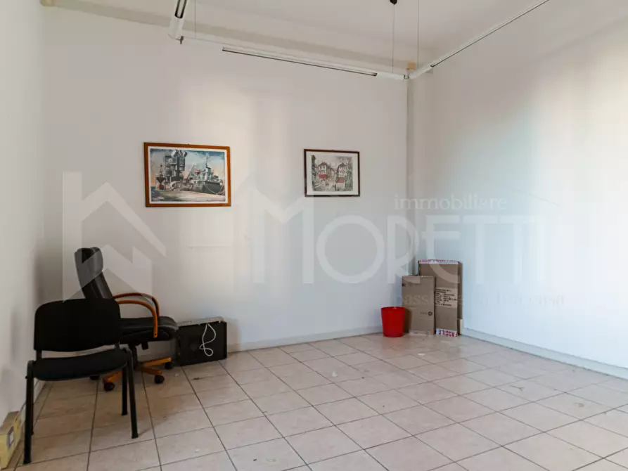 Immagine 26 di Pentalocale in vendita  in Corso Giuseppe Mazzini a Livorno