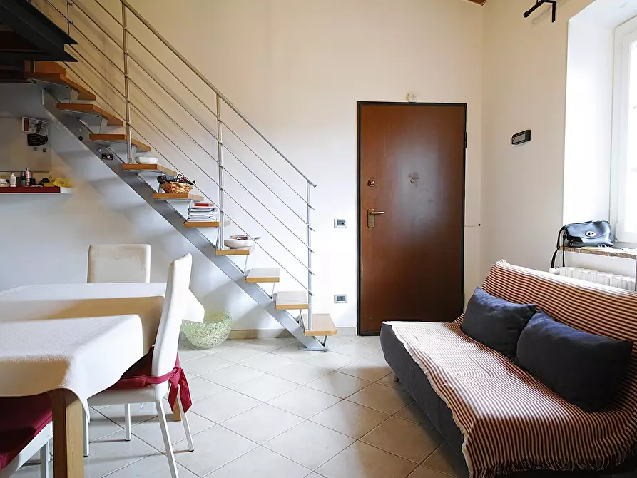 Immagine 5 di Trilocale in vendita  in Via Orcianese 6 6 a Collesalvetti