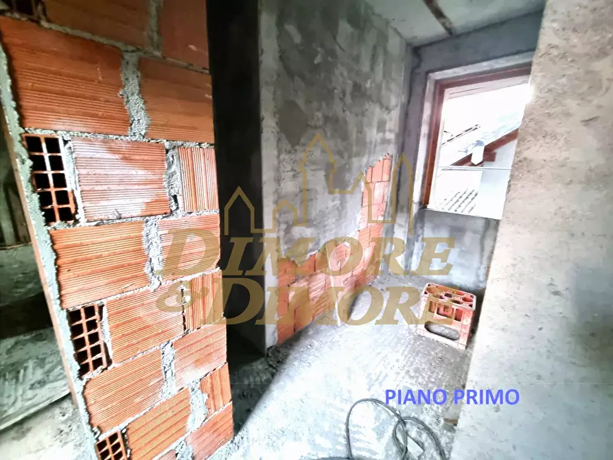 Immagine 15 di Rustico / casale in vendita  a Brovello-Carpugnino