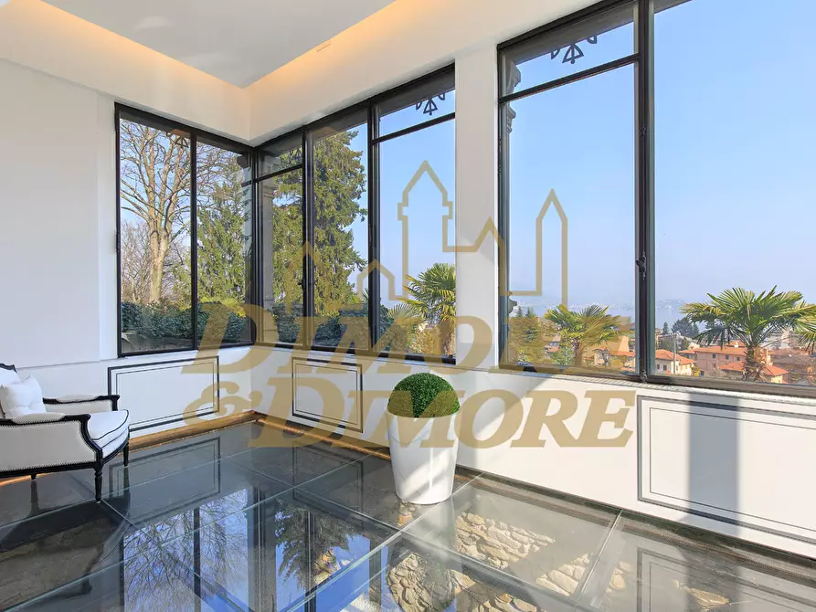 Immagine 5 di Villa in vendita  in via giuseppe verdi 5 a Stresa