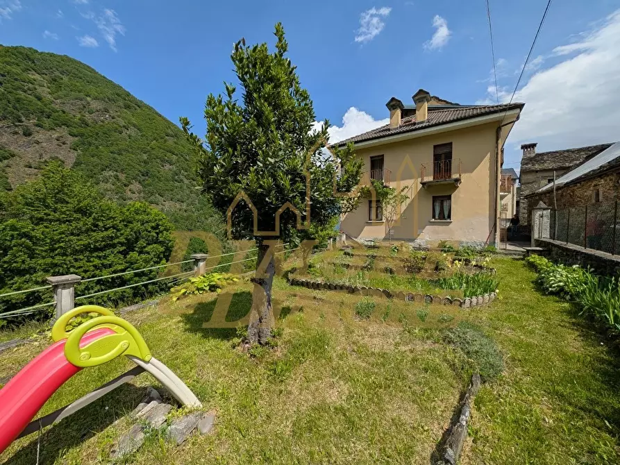 Immagine 4 di Casa indipendente in vendita  in Frazione Croppo a Montescheno