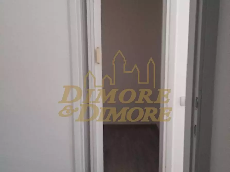 Immagine 6 di Trilocale in affitto  a Verbania