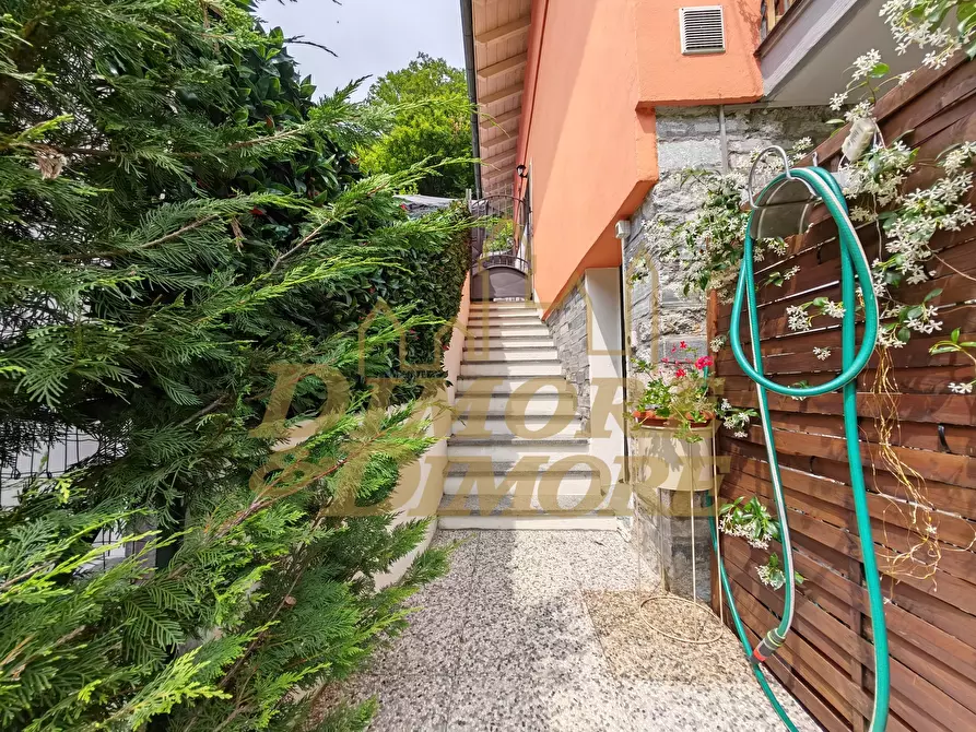 Immagine 6 di Villa in vendita  a Cannobio