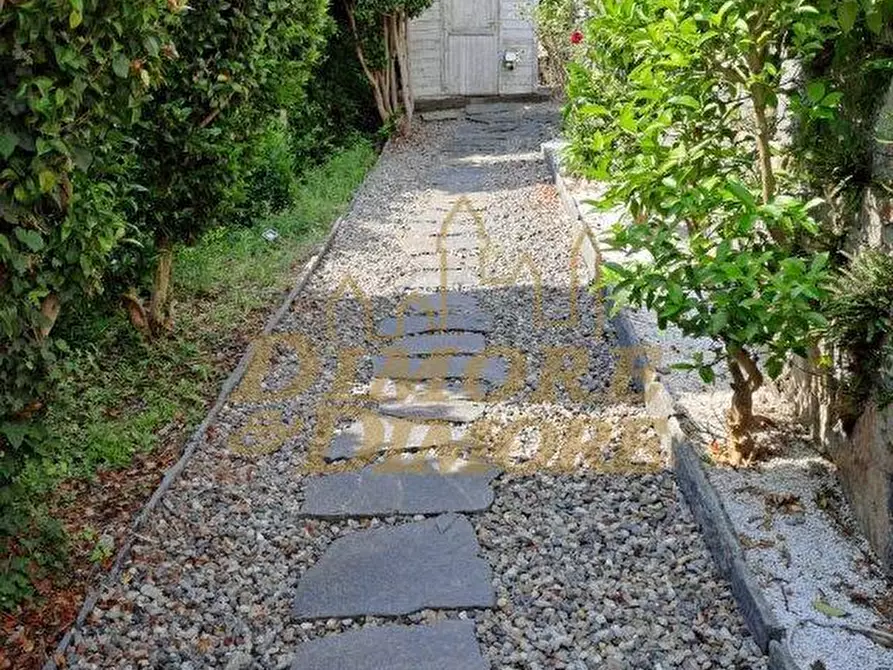 Immagine 62 di Villa in vendita  a Cannobio