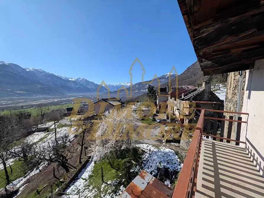 Immagine 10 di Quadrilocale in vendita  a Crevoladossola