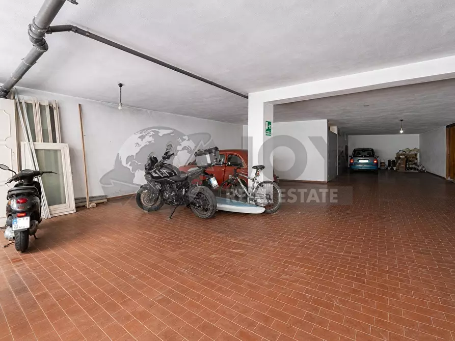 Immagine 43 di Villa in vendita  in Via Torino 7 a San Pietro In Lama