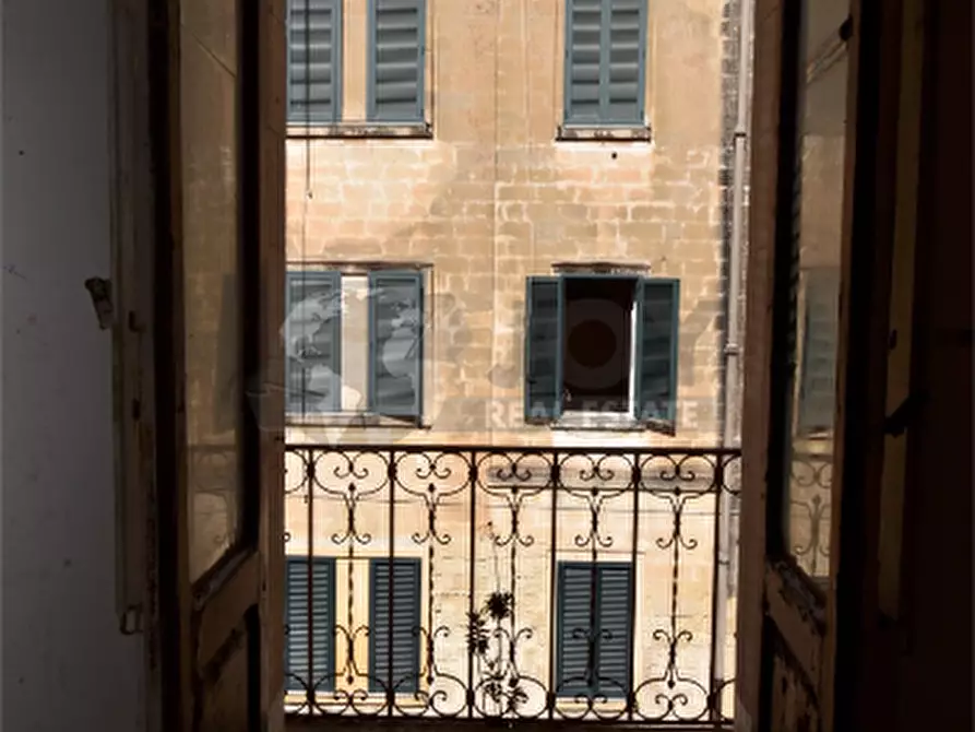 Immagine 43 di Palazzo in vendita  in Via Gorizia 35 a Lecce