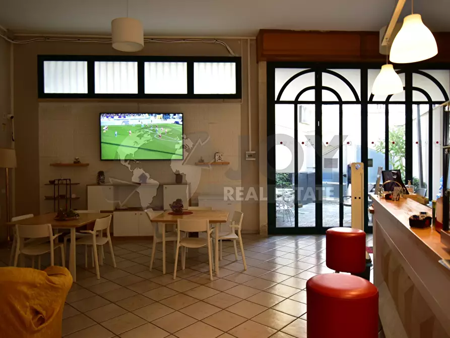 Immagine 16 di Locale commerciale in vendita  in Via A. Volta 15 a Nardo'