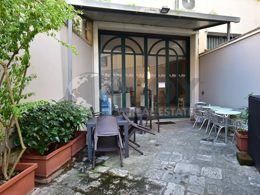 Immagine 19 di Locale commerciale in vendita  in Via A. Volta 15 a Nardo'