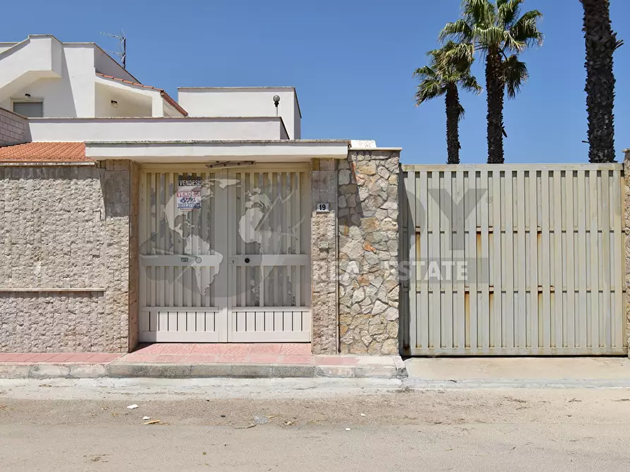 Immagine 30 di Villa in vendita  in Via Levanzo 19 a Lecce