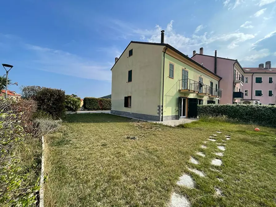 Immagine 1 di Appartamento in vendita  in Via Giovanni Molineri 71 a Andora