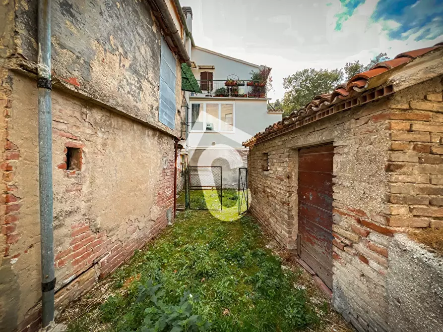 Immagine 6 di Casa bifamiliare in vendita  a Jesi