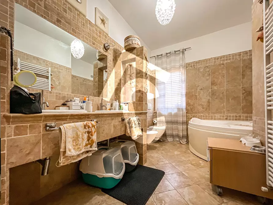 Immagine 13 di Appartamento in vendita  a Jesi