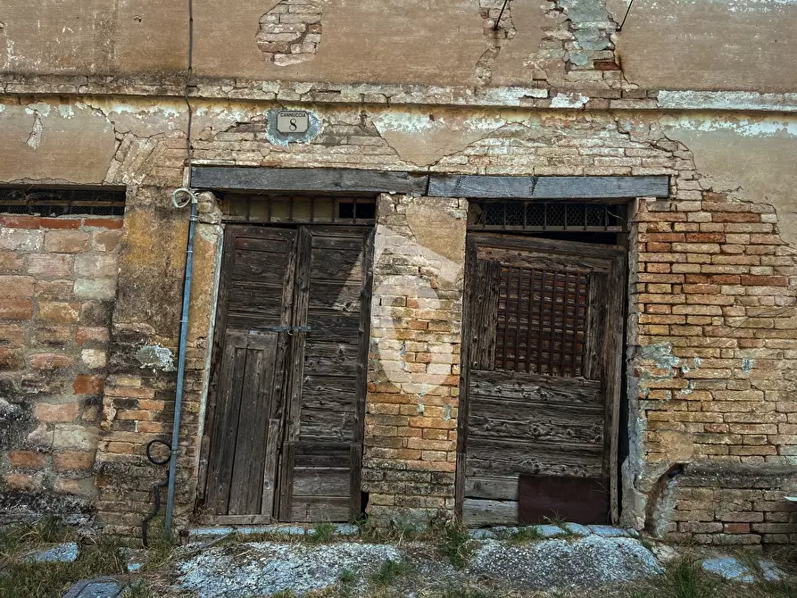 Immagine 25 di Rustico / casale in vendita  a Jesi