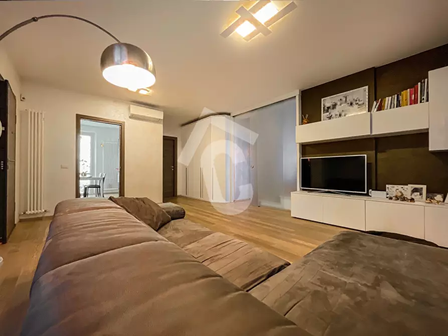 Immagine 9 di Villetta a schiera in vendita  a Jesi