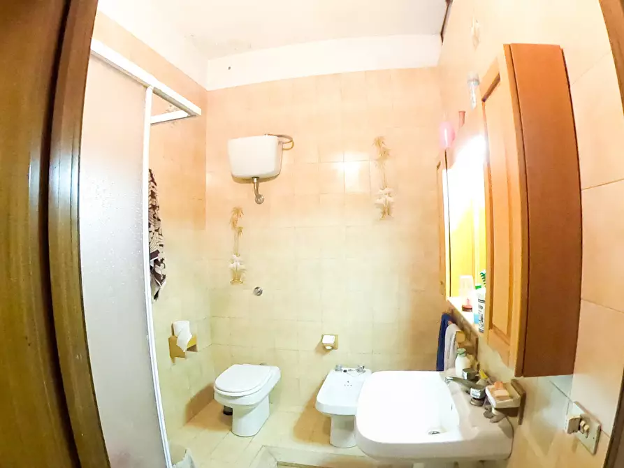 Immagine 7 di Magazzino in vendita  a Jesi