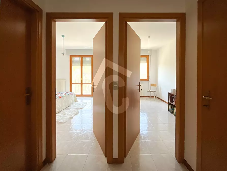 Immagine 14 di Appartamento in vendita  a Jesi