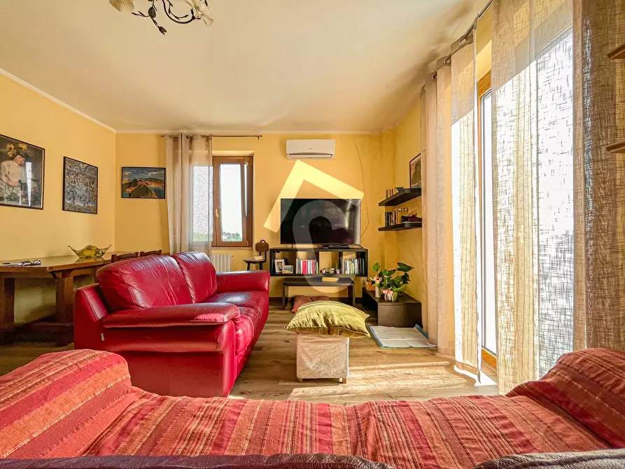 Immagine 10 di Quadrilocale in vendita  a Montecarotto