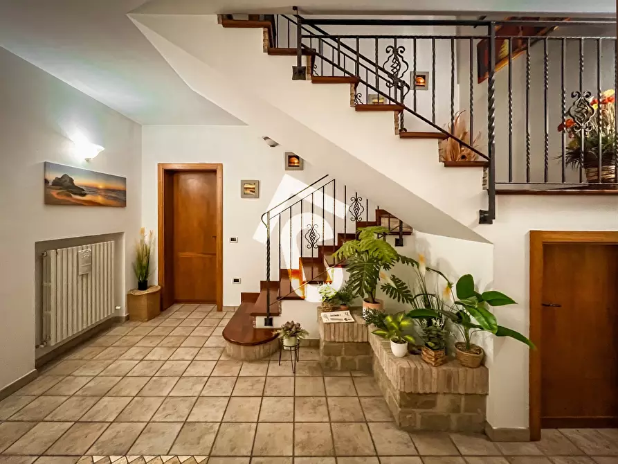 Immagine 12 di Rustico / casale in vendita  a Monte Roberto