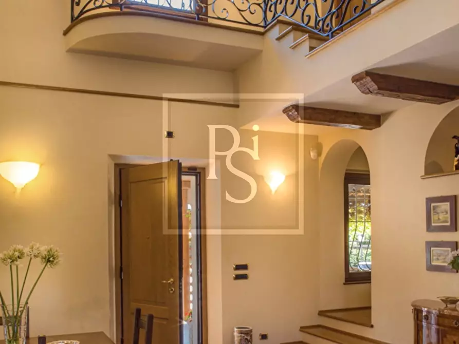 Immagine 15 di Villa in vendita  a Senigallia