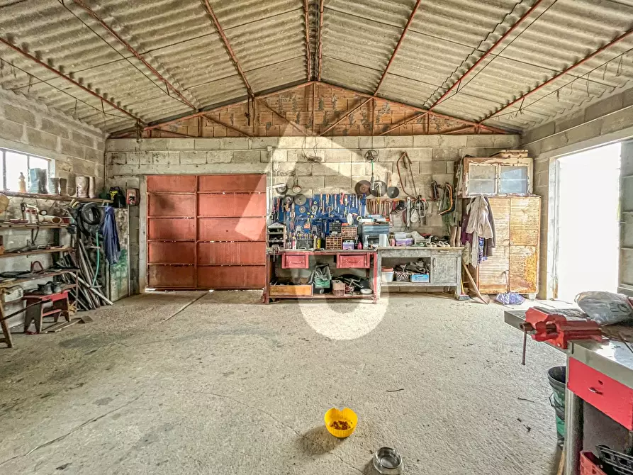 Immagine 10 di Casa indipendente in vendita  a Jesi