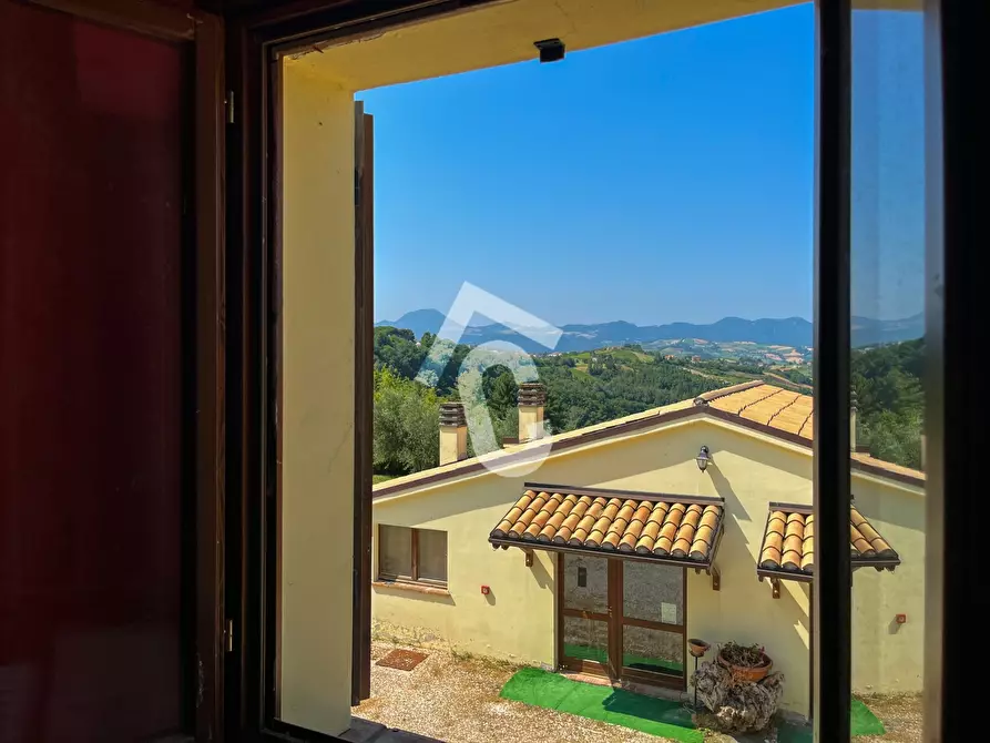 Immagine 11 di Rustico / casale in vendita  a Maiolati Spontini