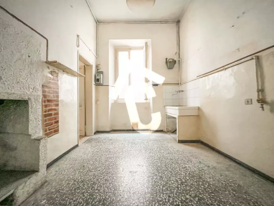 Immagine 4 di Pentalocale in vendita  a Jesi